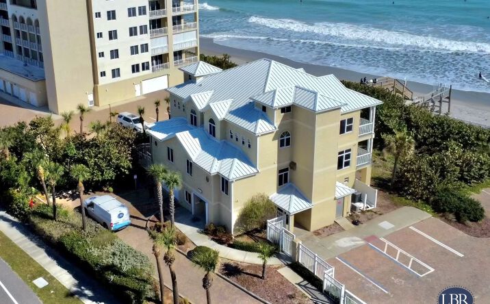 1077 Florida A1A, Satellite Beach, FL 32937 | Crexi.com