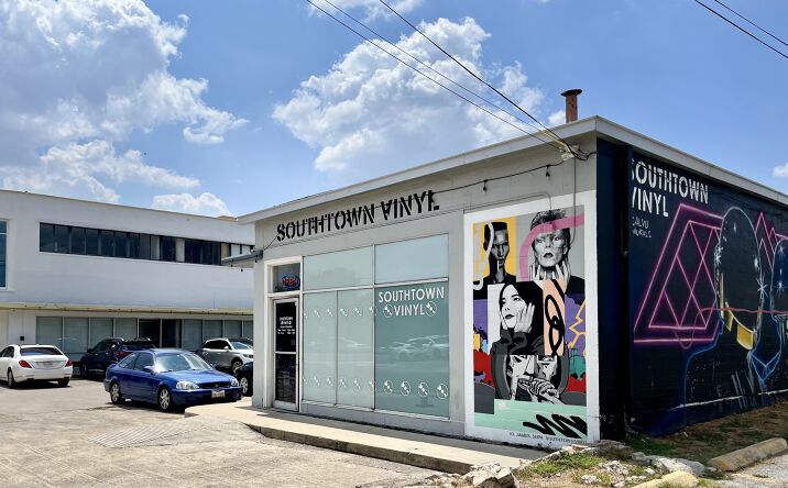 Pictures of Retail, Office property located at 1112 S St Mary's St, San Antonio, TX 78210 for lease - image #1