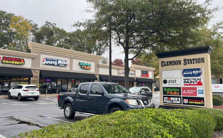 Pictures of Retail property located at 1067 Tiger Blvd, Clemson, SC 29631 for lease - image #1