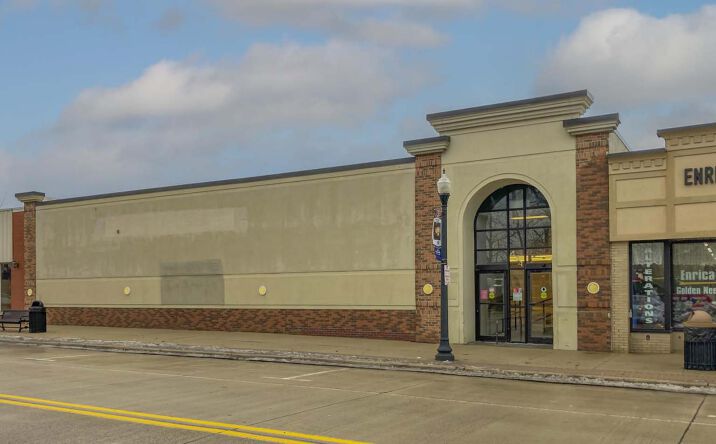 Pictures of Retail property located at 444 Main St, Belleville, MI 48111 for lease - image #1