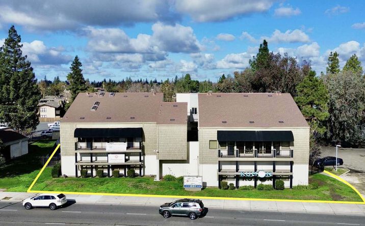 Pictures of Office property located at 1625 W March Ln, Stockton, CA 95207 for lease - image #1