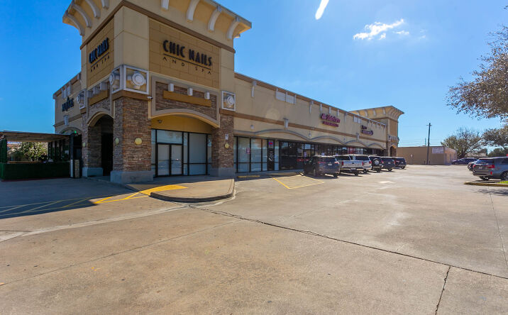 5945 Bellaire Blvd, Houston, TX 77081 | Crexi.com