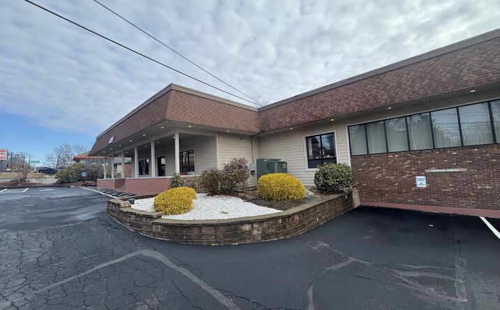 Pictures of Office property located at 464 Wolcott Rd, Wolcott, CT 06716 for lease - image #1
