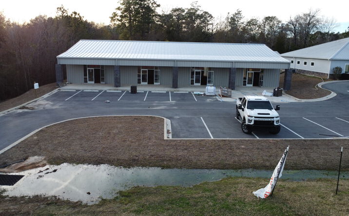 Pictures of Retail, Office property located at 3120 Southride Ln, Bonifay, FL 32425 for lease - image #1