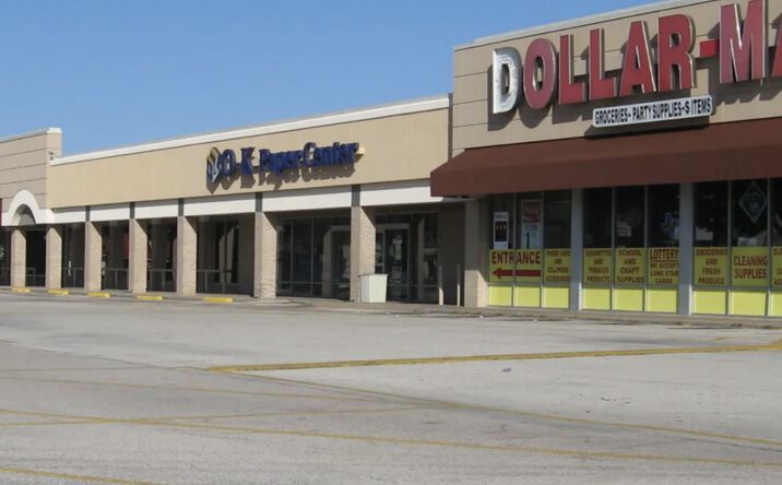 Pictures of Retail property located at 2324 Farm to Market 1960 Rd W, Houston, TX 77014 for lease - image #1