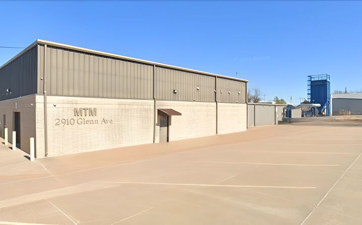 Pictures of Industrial property located at 2910 Glenn Ave, Del City, OK 73115 for lease - image #1