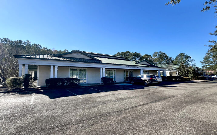 Pictures of Office property located at 122 Riverwalk Blvd, Ridgeland, SC 29936 for lease - image #1