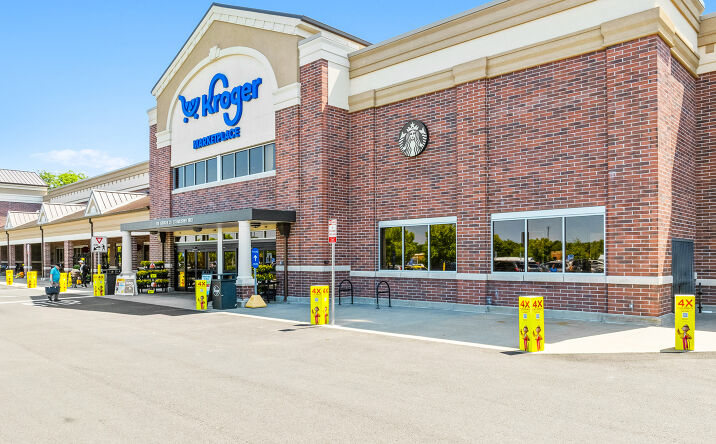 Pictures of Retail property located at 9114 Staples Mill Rd, Henrico, VA 23228 for lease - image #1