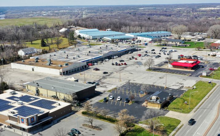Pictures of Retail property located at 4835-4953 State Avenue, Kansas City, KS 66102 for lease - image #1