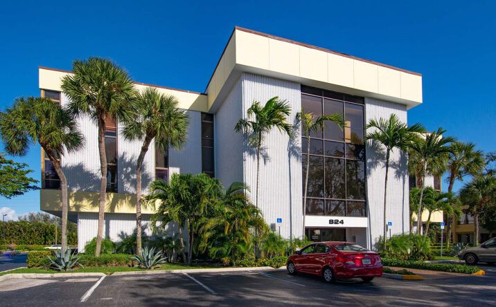 Pictures of Office property located at 824 US-1, North Palm Beach, FL 33408 for lease - image #1