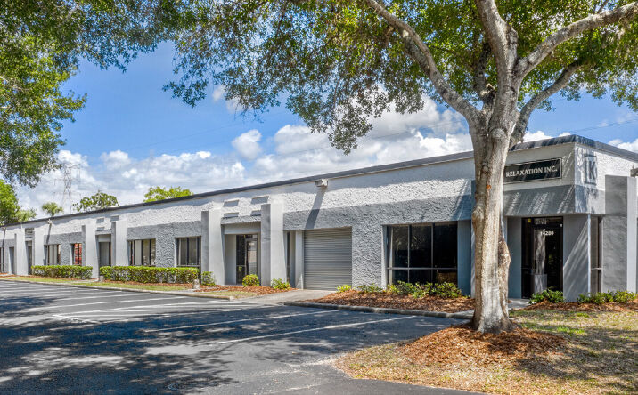 Pictures of Industrial property located at 14202-14270 Carlson Cir, Tampa, FL 33626 for lease - image #1
