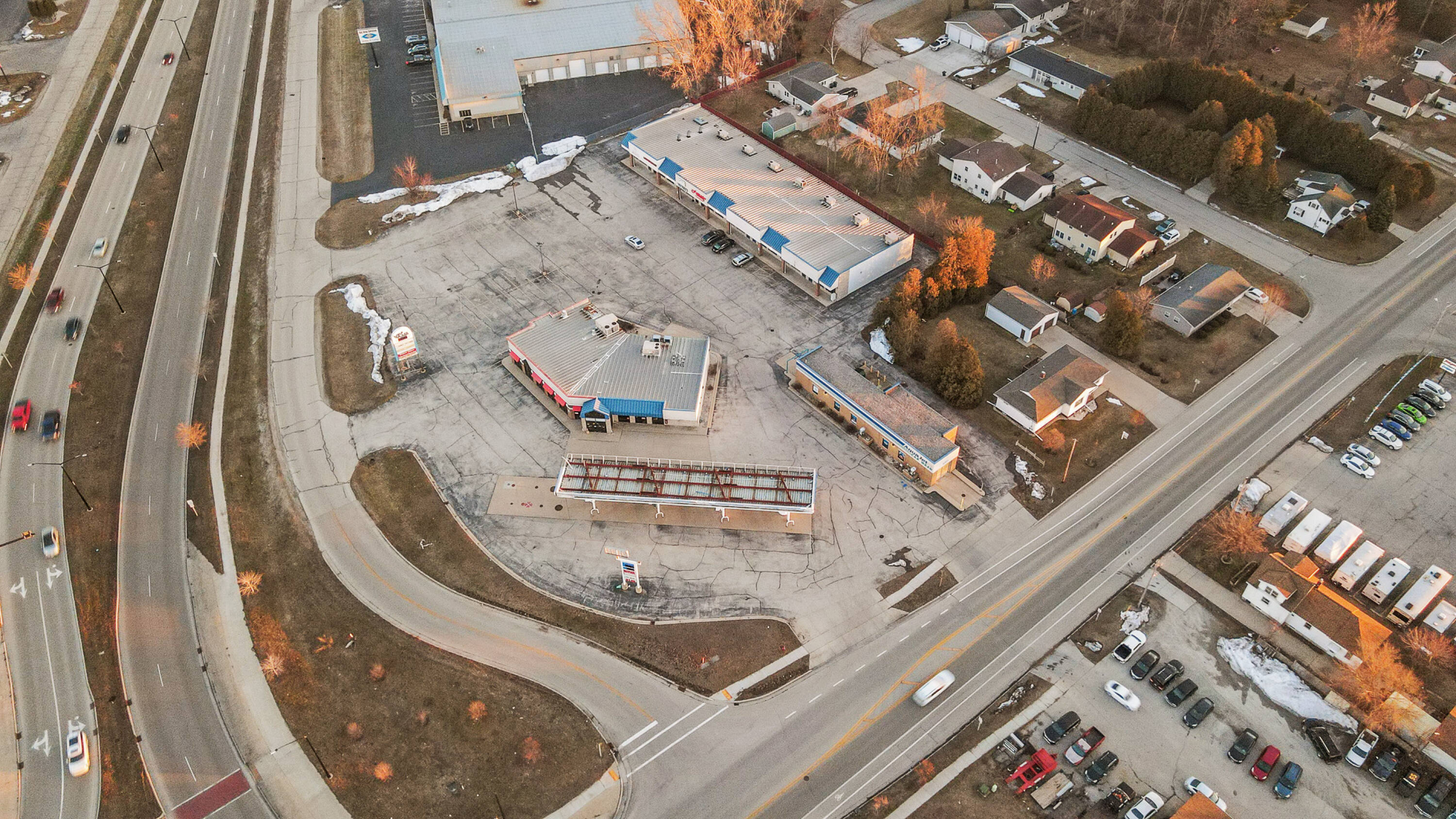 1845 Velp Ave, Green Bay, WI 54303