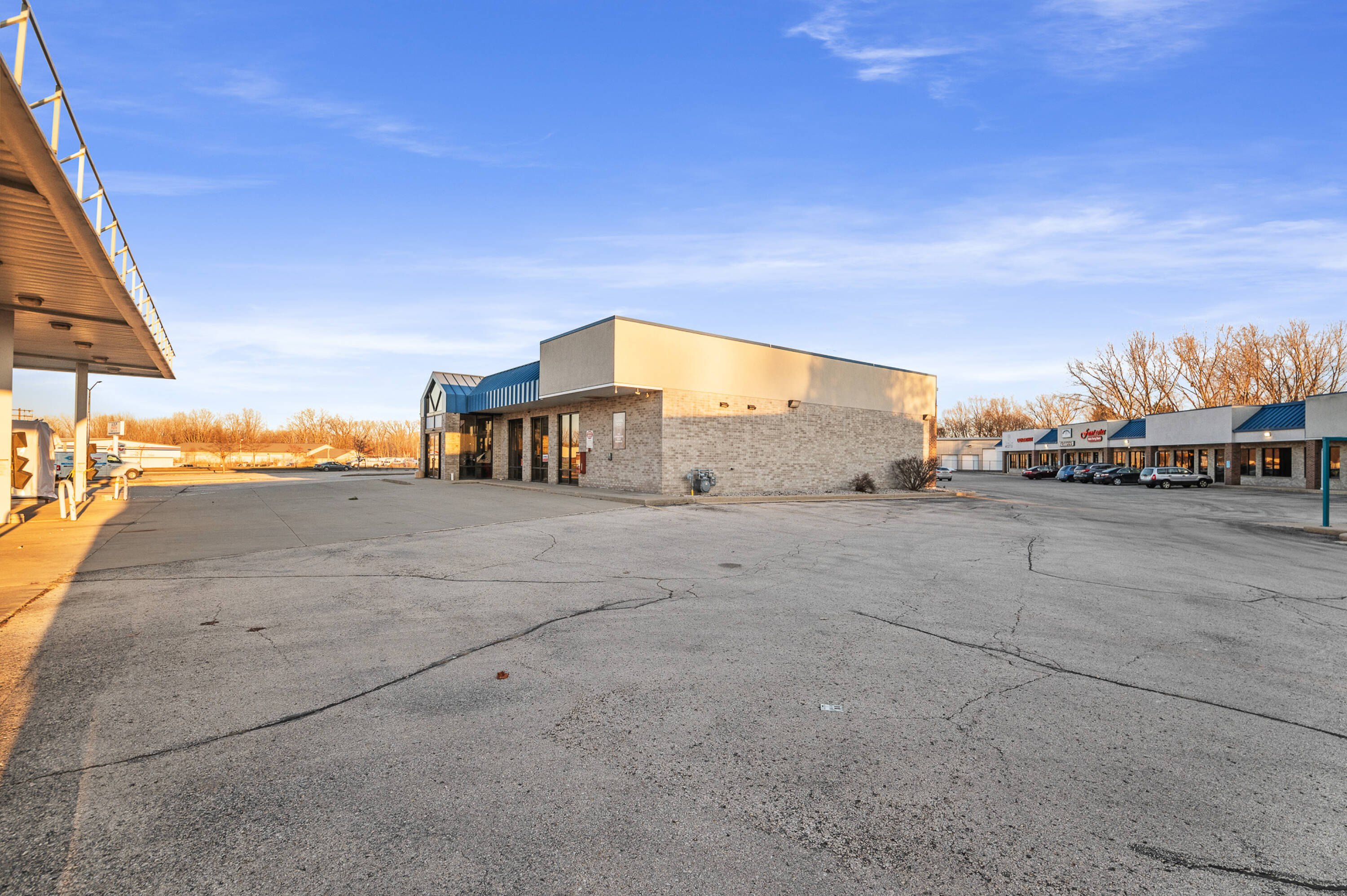 1845 Velp Ave, Green Bay, WI 54303