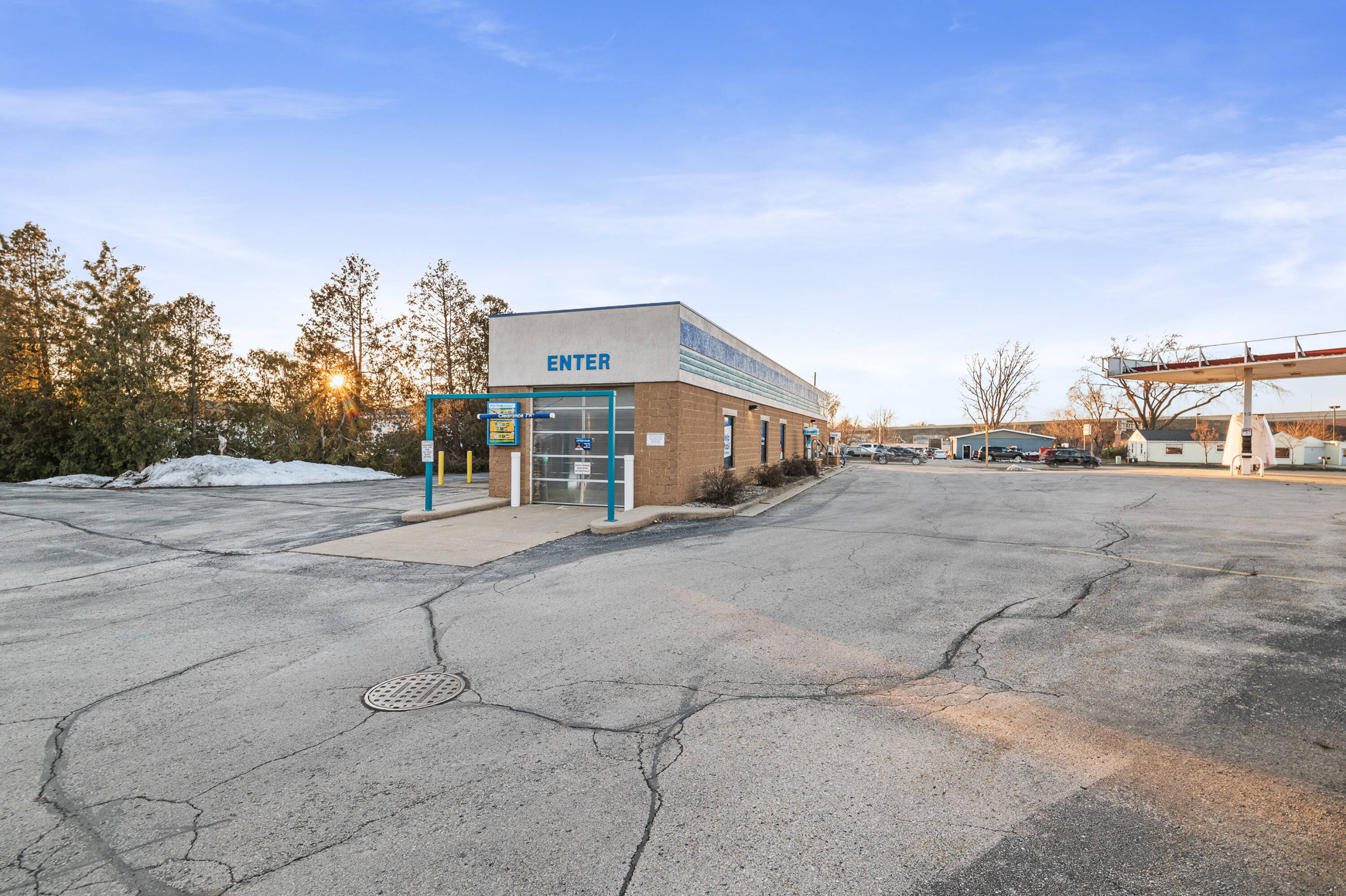 1845 Velp Ave, Green Bay, WI 54303