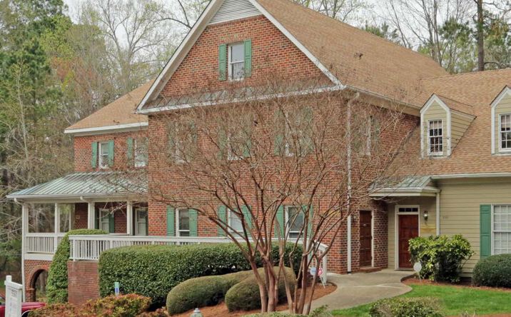 Pictures of Retail property located at 5561 McNeely Dr, Raleigh, NC 27612 for lease - image #1