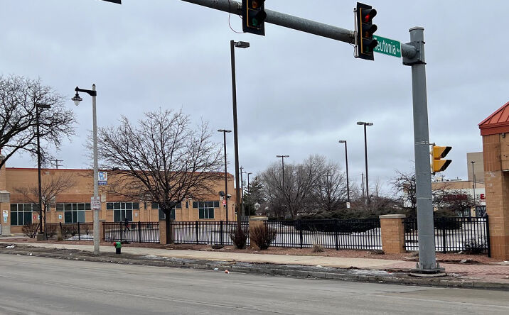 Pictures of Retail property located at 2222 W Capitol Dr, Milwaukee, WI 53206 for lease - image #1