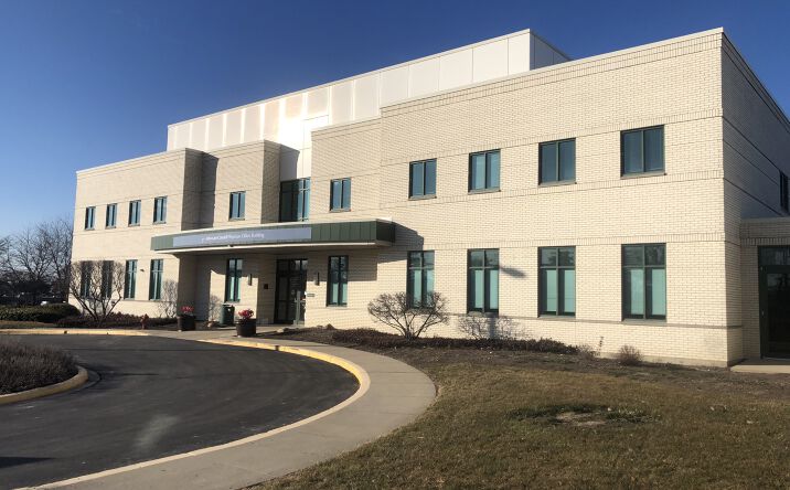 Pictures of Office property located at 2 E Rollins Rd, Round Lake Beach, IL 60073 for lease - image #1