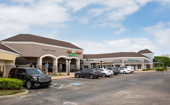 Pictures of Retail property located at 8102 S Lewis Ave, Tulsa, OK 74137 for lease - image #1