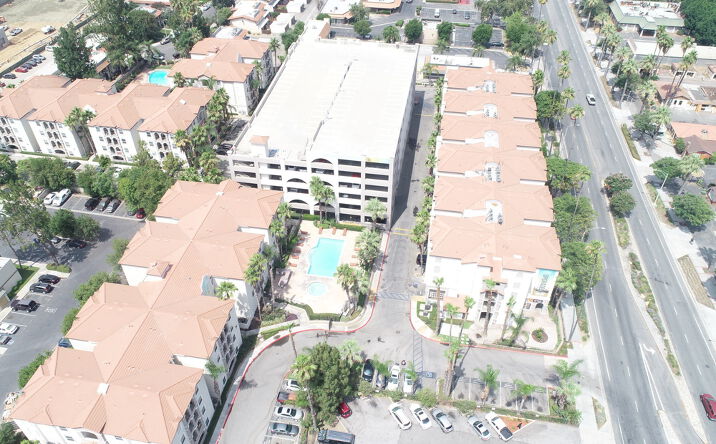 Pictures of Retail property located at 1400 University Ave, Riverside, CA 92507 for lease - image #1