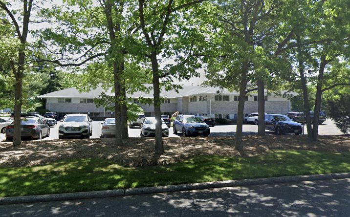 Pictures of Office property located at 366 Veterans Memorial Hwy, Commack, NY 11725 for lease - image #1
