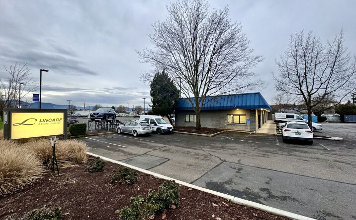 Commercial Property For Lease Medford Oregon 3263 Biddle Rd, Medford, OR 97504 | Crexi.com