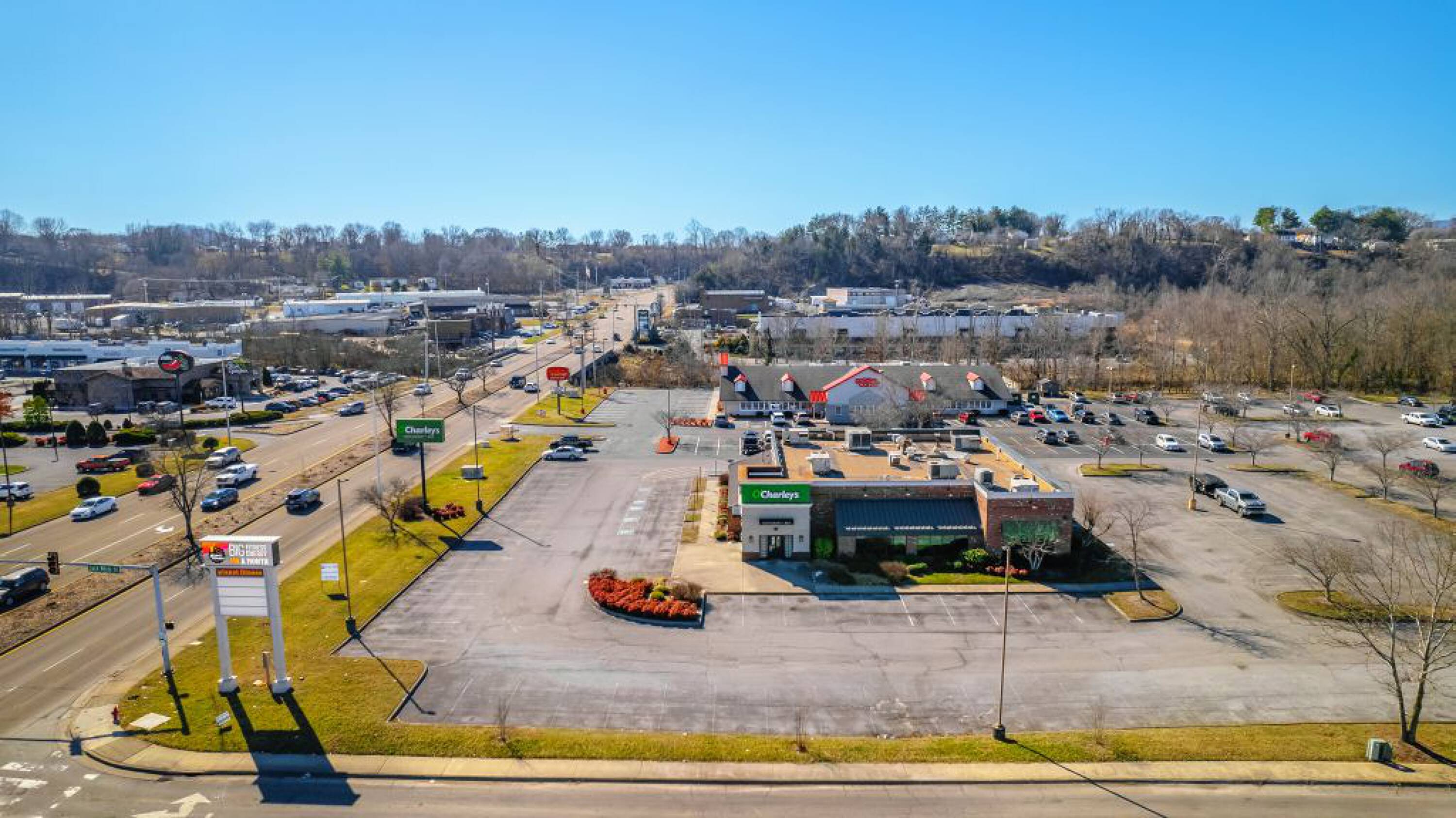 1920 N Eastman Rd, Kingsport, TN 37664