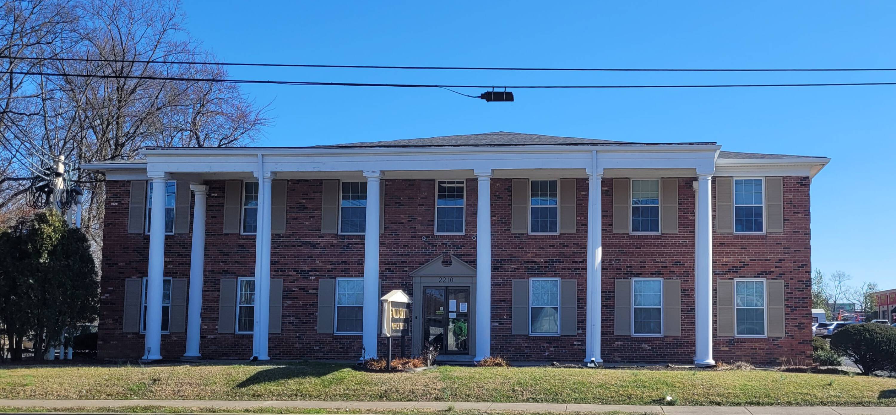 2210 Goldsmith Ln Suite 201B, Louisville, US 40218