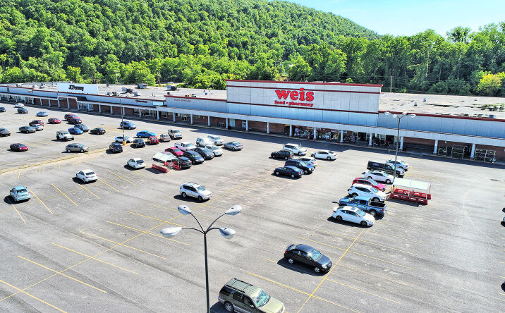 Pictures of Retail property located at 224 N Logan Blvd, Yeagertown, PA 17009 for lease - image #1