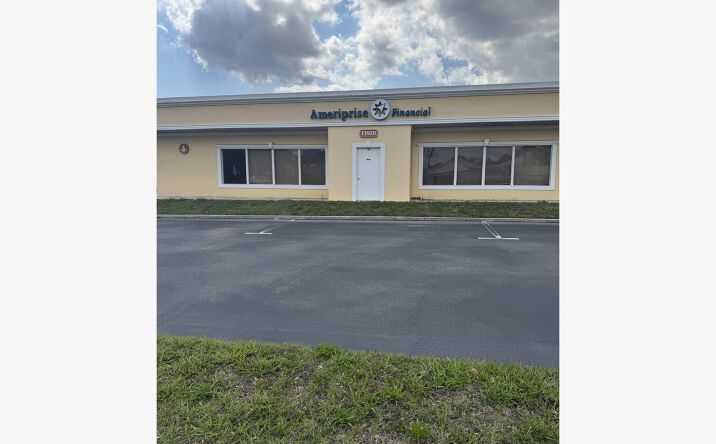 Pictures of Office property located at 13920 N Dale Mabry Hwy, Tampa, FL 33618 for lease - image #1
