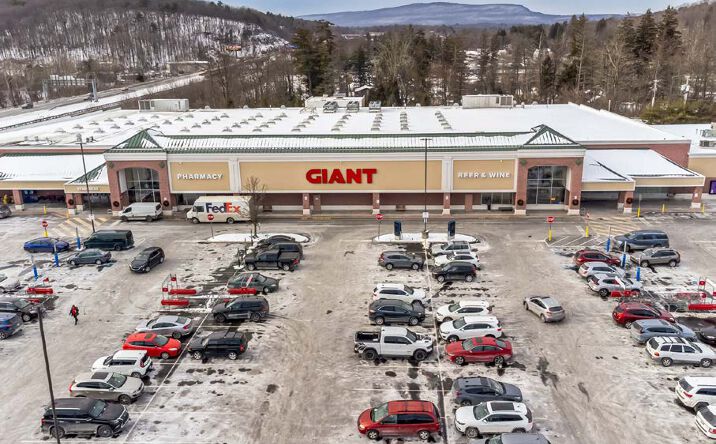 Pictures of Retail property located at 3560 Route 611, Bartonsville, PA 18321 for lease - image #1
