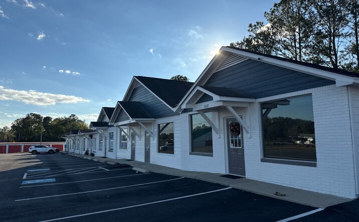 Pictures of Retail, Office property located at 2621 Broad St, Camden, SC 29020 for lease - image #1