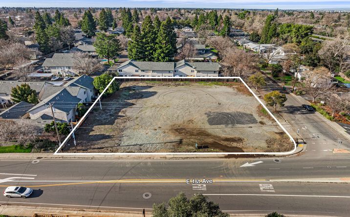 Pictures of Retail, Office, Land property located at 996 E 1st Ave, Chico, CA 95926 for lease - image #1