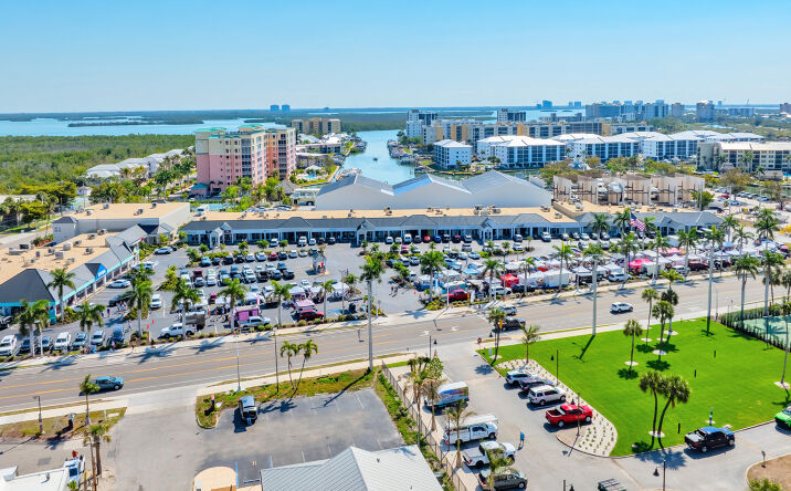 Pictures of Retail property located at 7205 Estero Blvd, Fort Myers Beach, FL 33931 for lease - image #1