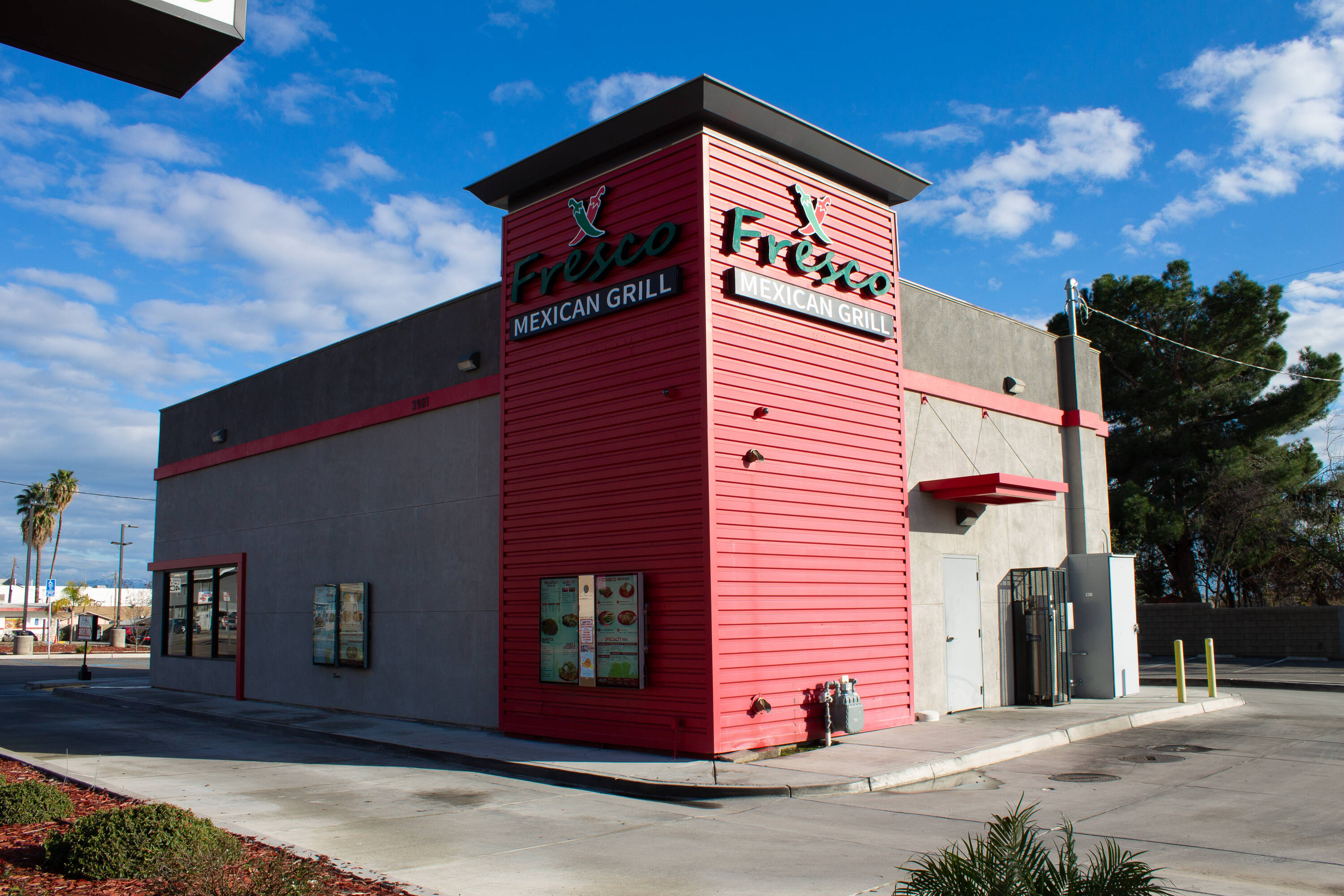 3901 Niles St, Bakersfield, CA 93306