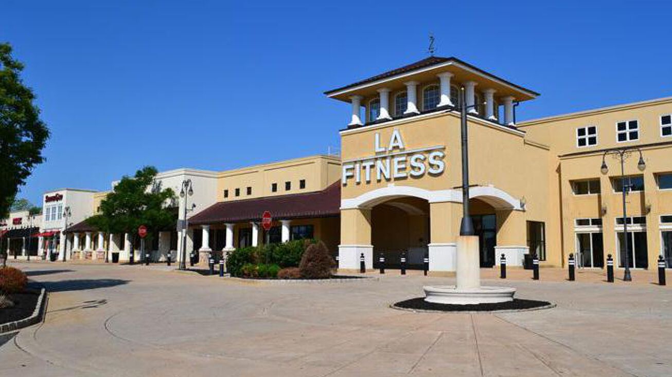 4200 Dearborn Circle, Mt Laurel Township, NJ 08054 Retail Space for