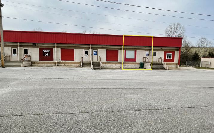 Pictures of Retail, Office, Industrial property located at 1414 Goblin Dr, Harrison, AR 72601 for lease - image #1