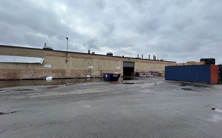 Pictures of Restaurant, Industrial property located at 2950 N Western Avenue, Chicago, IL 60618 for lease - image #1
