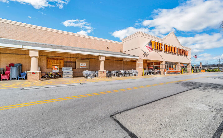 Pictures of Retail property located at 845-965 E Lancaster Ave, Downingtown, PA 19335 for lease - image #1