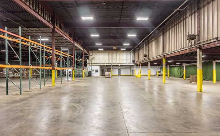 Pictures of Industrial property located at 1500 Delaware Ave, Des Moines, IA 50317 for lease - image #1