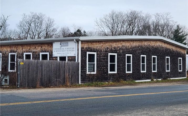 Pictures of Industrial, Office, Retail property located at 161 Oak Hill Road, North Kingstown, RI 02852 for lease - image #1