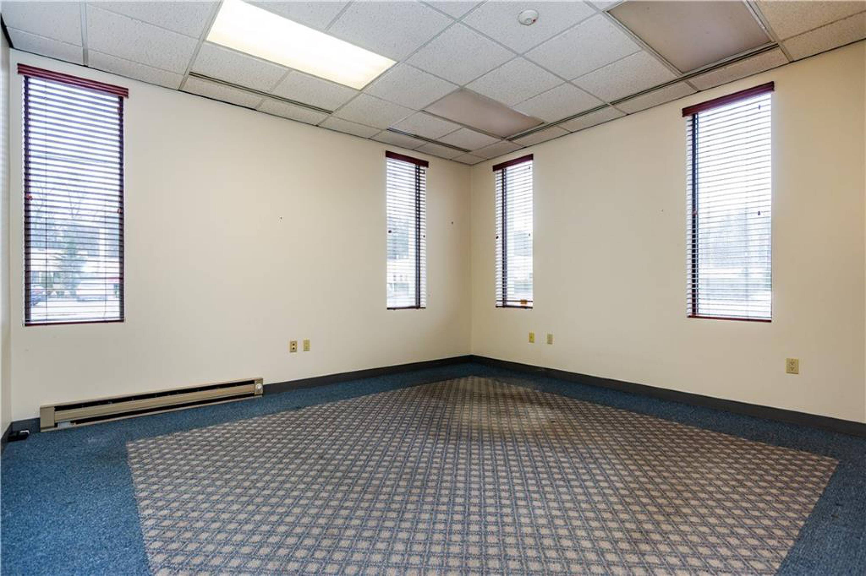 29 Lark Industrial PKWY Lark Industrial Parkway, Smithfield, RI 02828