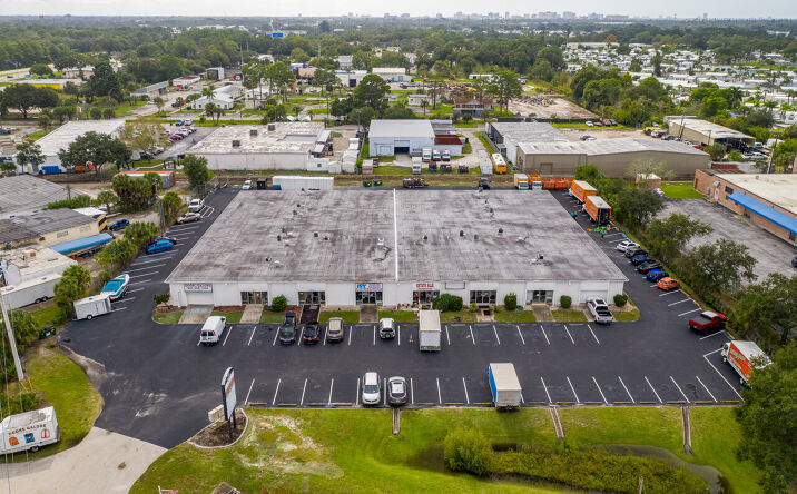 Pictures of Office property located at 1870 University Pkwy, Sarasota, FL 34243 for lease - image #1