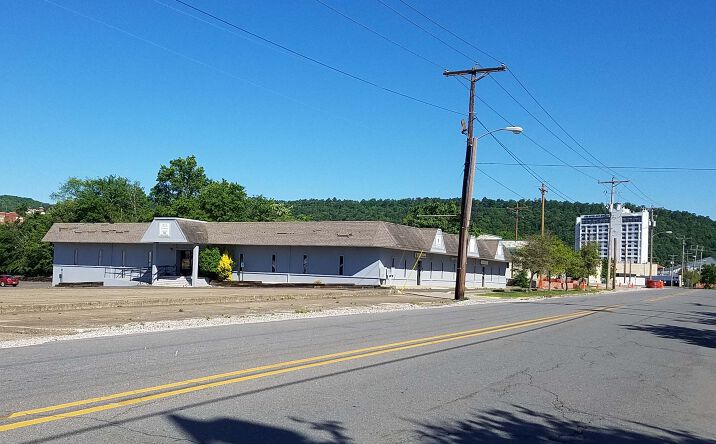 Pictures of Retail, Office property located at 622 Malvern Ave, Hot Springs, AR 71901 for lease - image #1