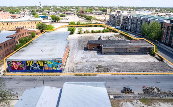 Pictures of Retail, Industrial property located at 310 Chestnut St, San Antonio, TX 78202 for lease - image #1