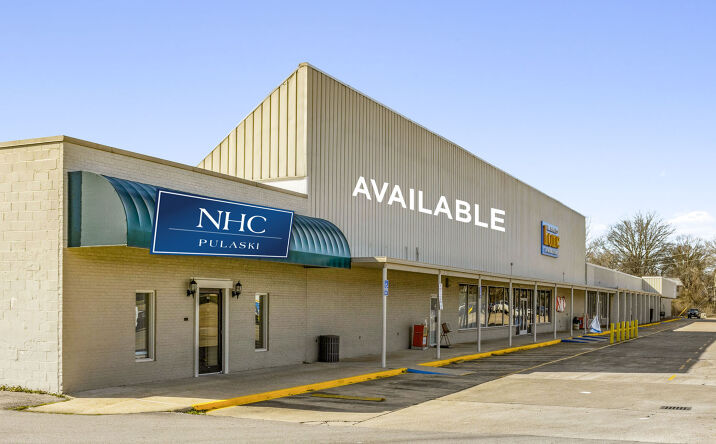 Pictures of Retail property located at 923 E College St, Pulaski, TN 38478 for lease - image #1