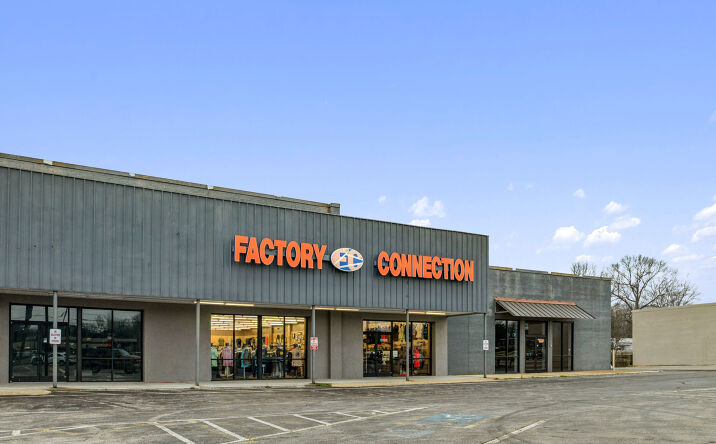 Pictures of Retail property located at 141 Hwy 641 N, Camden, TN 38320 for lease - image #1