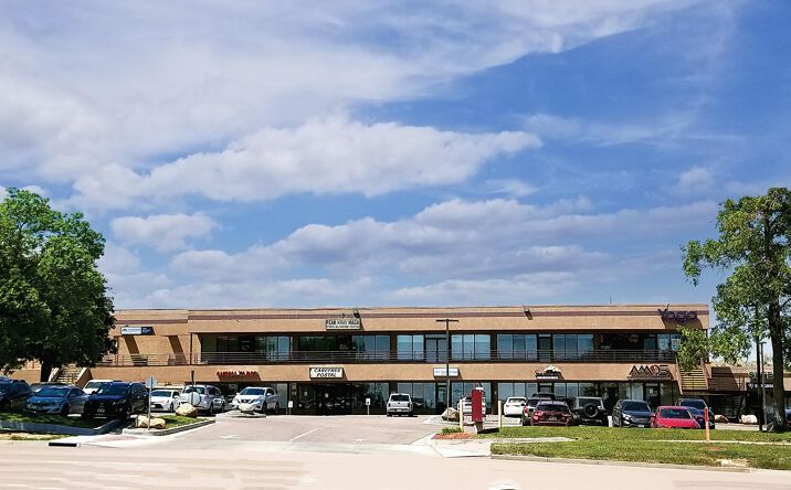Pictures of Retail property located at 5710 N Carefree Cir, Colorado Springs, CO 80917 for lease - image #1