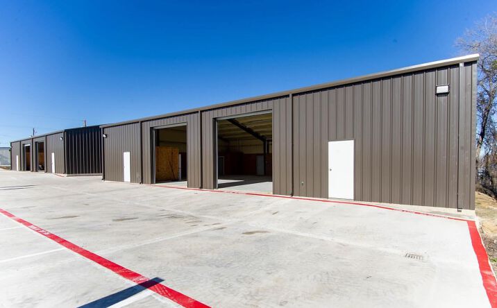 Pictures of Industrial property located at 803 S 2nd Ave, Mansfield, TX 76063 for lease - image #1