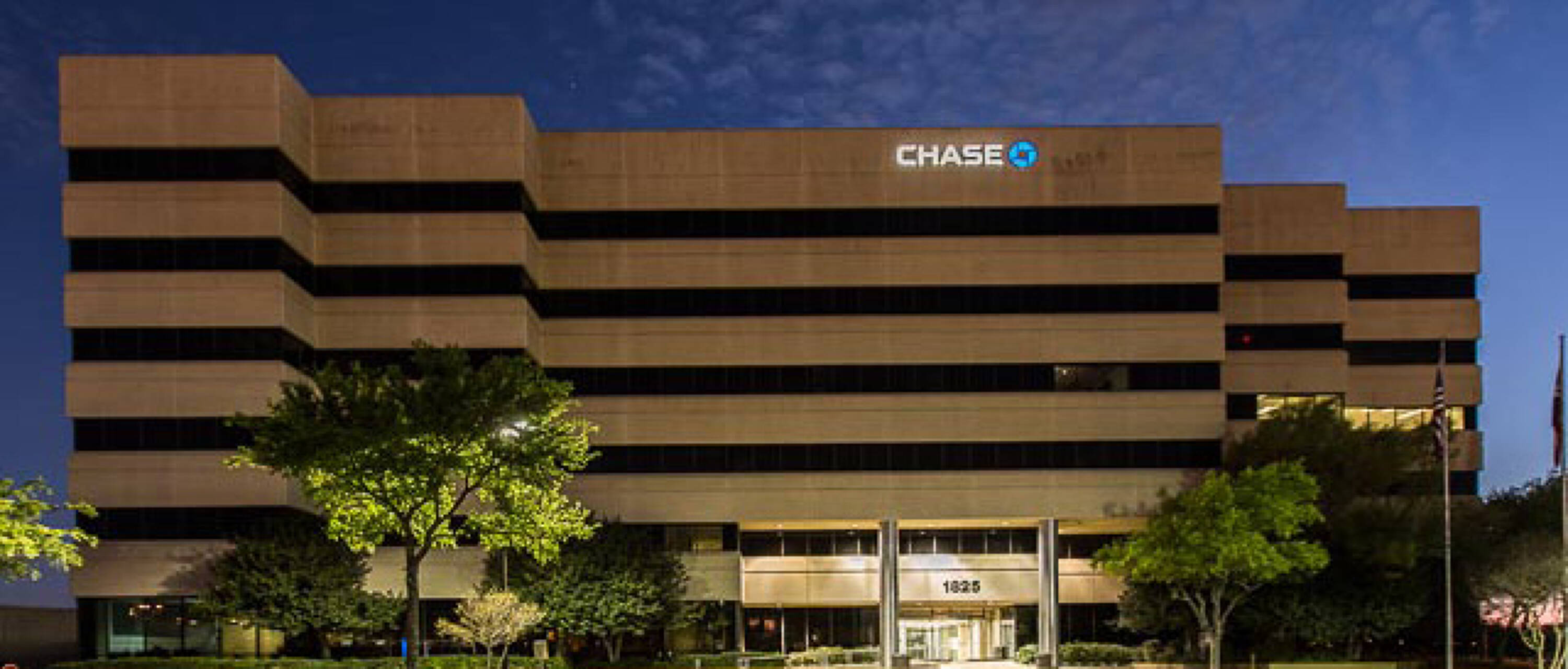 1825 Market Center Boulevard, Dallas, TX 75207