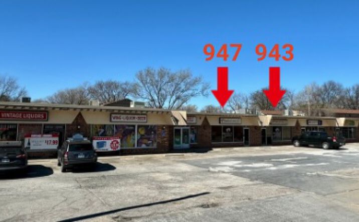 Pictures of Retail, Office property located at 929 S Rock Rd, Wichita, KS 67207 for lease - image #1